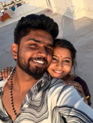 prathima thakur Instagram - Happy birthday appiiii♥️🫂

Today is your special day♥️
I wish you good health and happiness🤗thank you for supporting me and caring for me 🥺 I am very lucky to have you🫂 I wish you, success and joy♥️ stay happy and keep smiling🤗
Enjoy this beautiful day! I will always support you ♥️ @rockingstarohan ♥️🫂