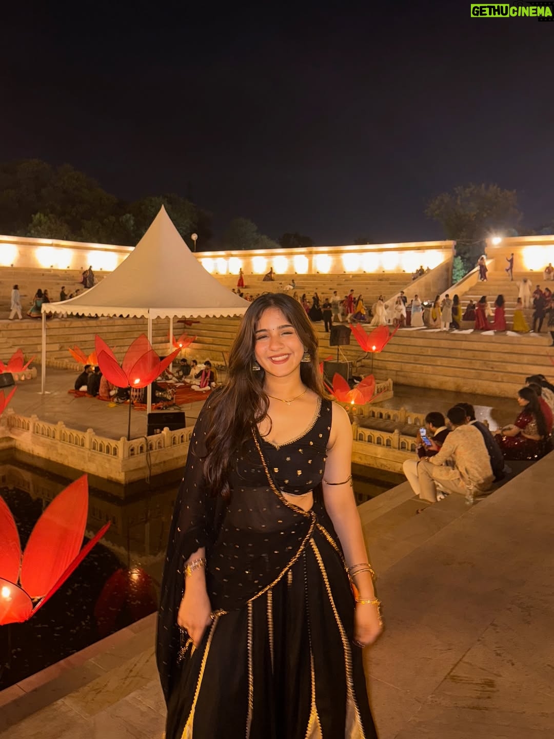 preet lakhanii - 74K Likes - soft focus🎇