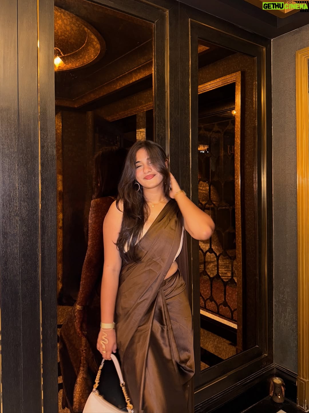 preet lakhanii - 35.5K Likes - almost festive🧨