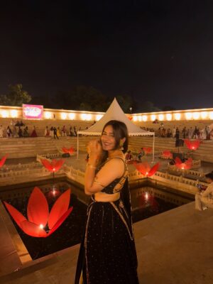 preet lakhanii Instagram - soft focus🎇
