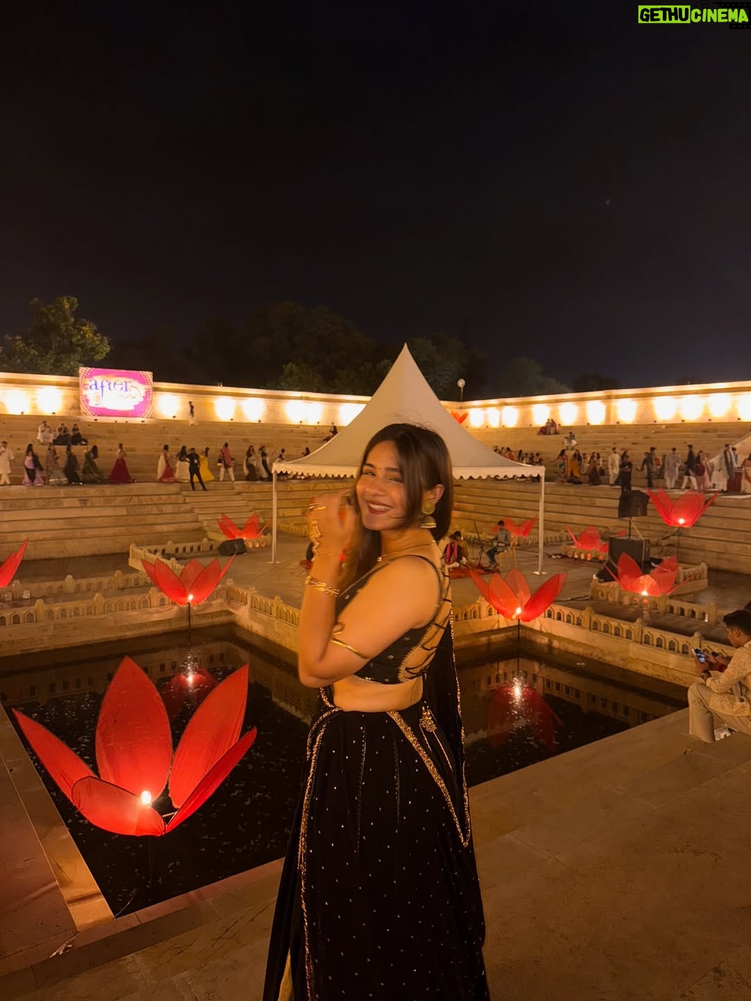 preet lakhanii - 74K Likes - soft focus🎇