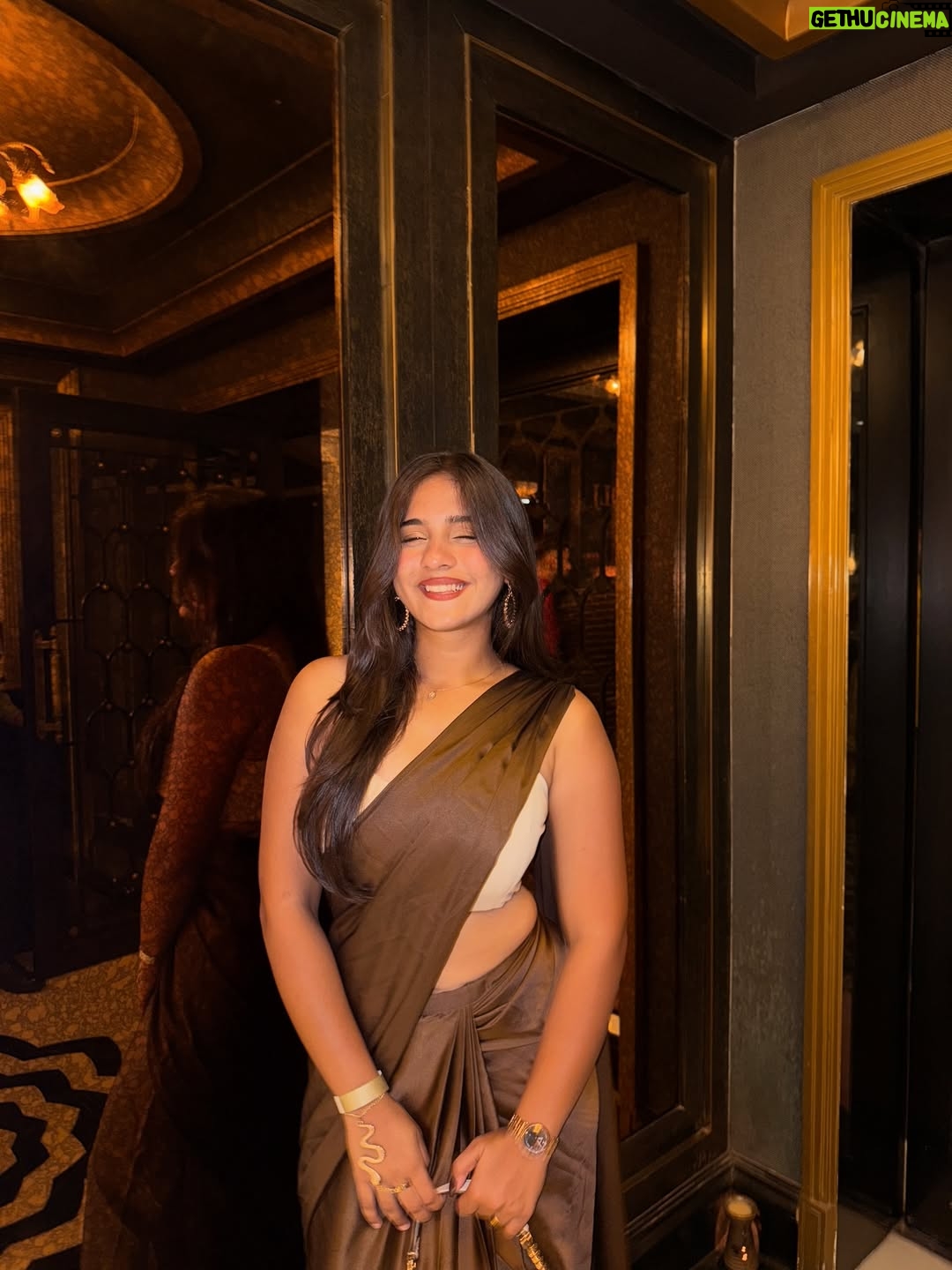 preet lakhanii - 35.5K Likes - almost festive🧨