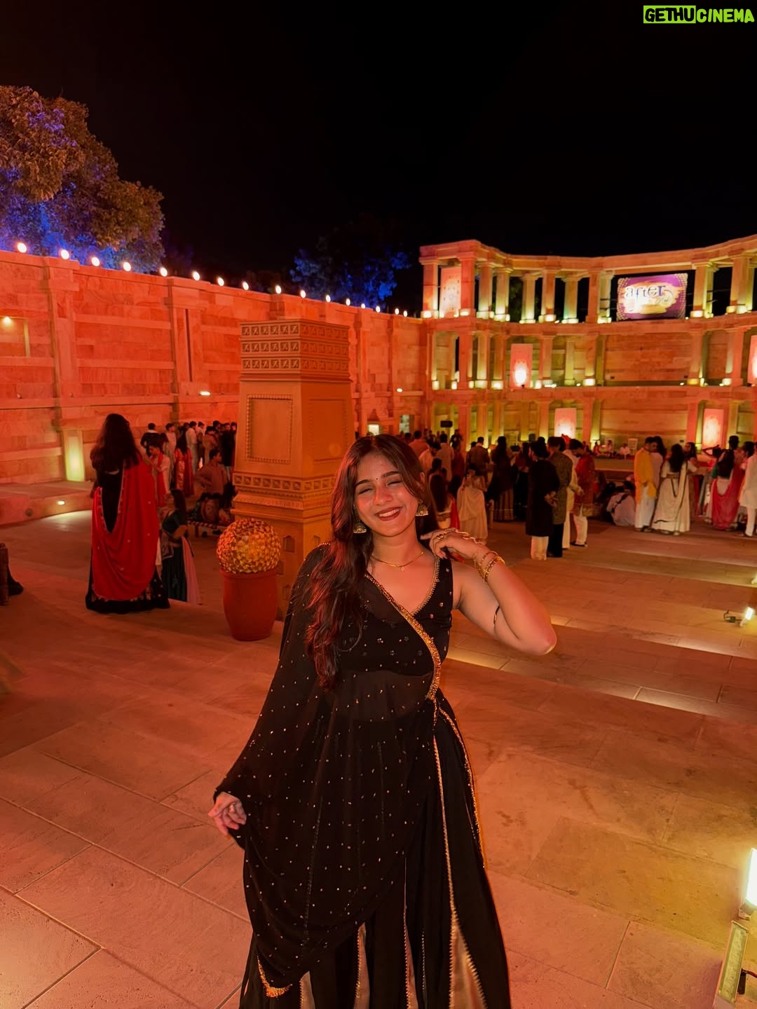preet lakhanii - 74K Likes - soft focus🎇