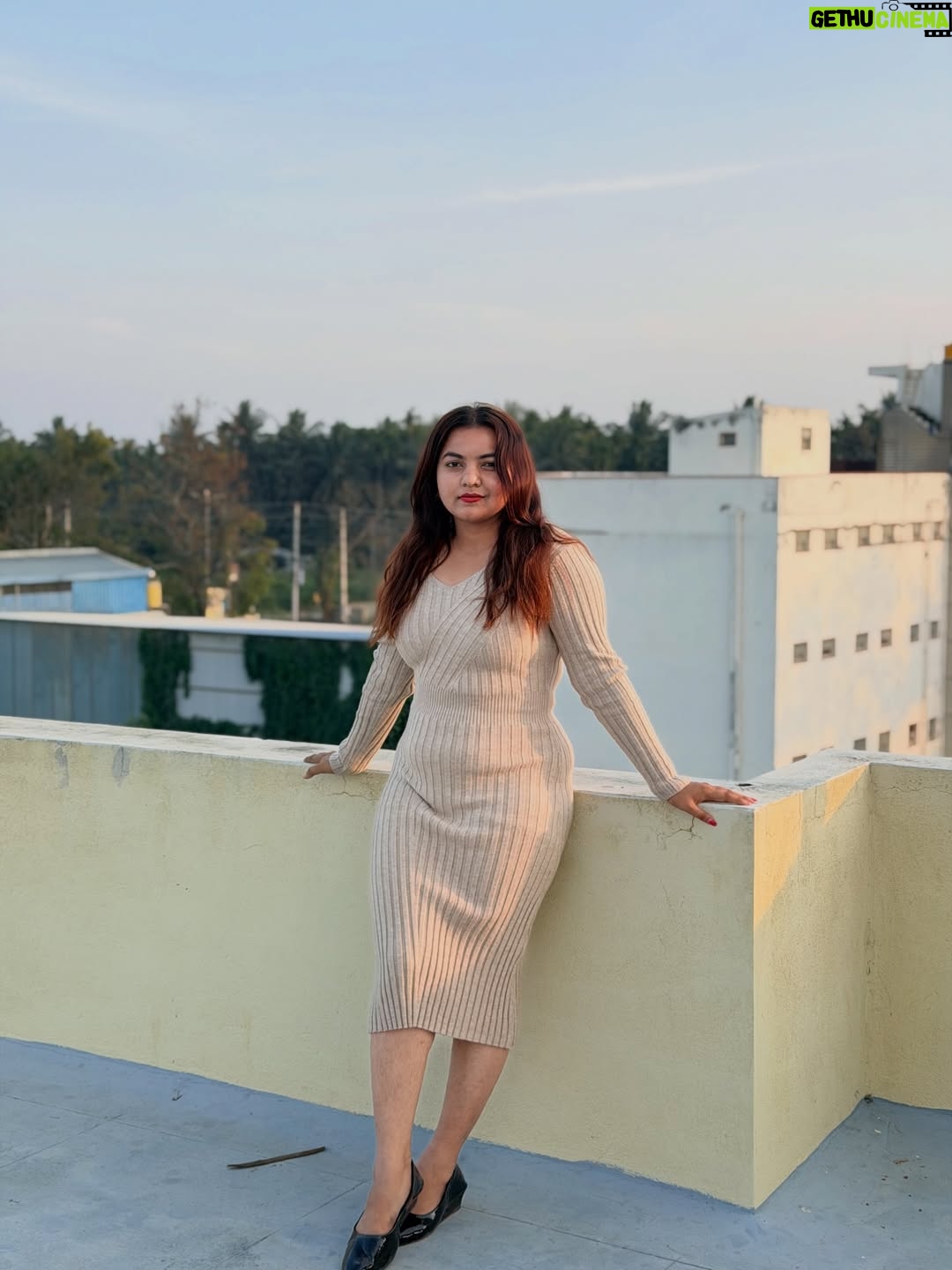 preethi nayaka - 2.6K Likes - 2025
Look Back and
Thank God
2026
Look Forward and
Trust God
Last pic of 2025🧿

#banglore #ᴛᴜᴍᴋᴜʀ