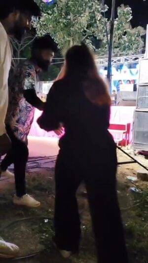 preethi nayaka Instagram - Unexpected 🥹Thank u so much thumkur janakke 🙏🤝🫶 I am very greatfull thankfull nimma Preethi ge sada chiraruni❤️🫶🥹

#nayaka #madhakari #thumkur #Bangalore #preethinayaka #reelitfeelit #viral #explore #kannada #dboss #nayakaru #madhakarinayakru #palegar #kiccha