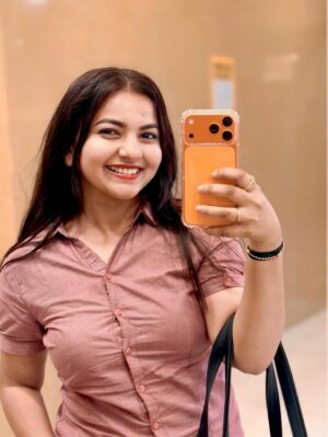 preethi nayaka Instagram - To fall in love with yourself is the first secret to happiness🧡

#selflove #love