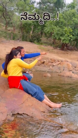 preethi nayaka Instagram - ನೆಮ್ಮದಿ…!

#preethinayaka #reelitfeelit #trending #explore #reels #kannada #mysore #thumkur