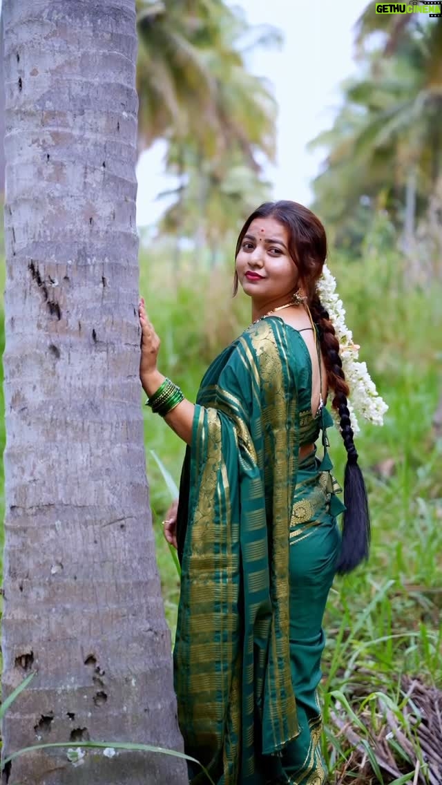 preethi nayaka - 1.7K Likes - ನಿಮ್ಮ ಜೀವನವು ಸಂತೋಷ, ಸಮೃದ್ಧಿ. ಪ್ರೀತಿಯಿಂದ ತುಂಬಿರಲಿ ಮಕರ ಸಂಕ್ರಾಂತಿ ಹಬ್ಬದ ಹಾರ್ದಿಕ ಶುಭಾಶಯಗಳು💜
Saree : @sitara_sanskriti 
Vc: @_arun_ab_official_ 

#explore #viral #kannada #reels #sankranthi