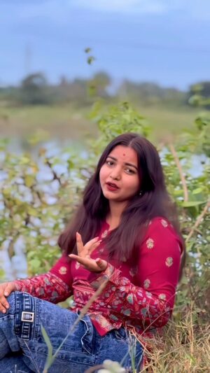 preethi nayaka Instagram - Yast aramagi edhnalla 😏🫣💜

#reelitfeelit #reelitfeelit #viral #explore #thumkur #mysore #mandya #chithradurga