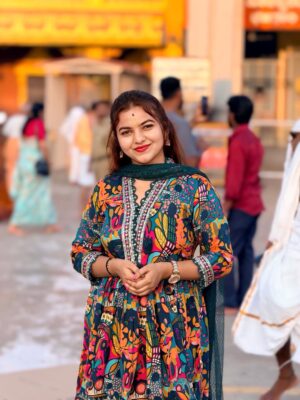 preethi nayaka Instagram - “God will give you the desire of your heart when the time is right🪷🧿🦚

#rayaru