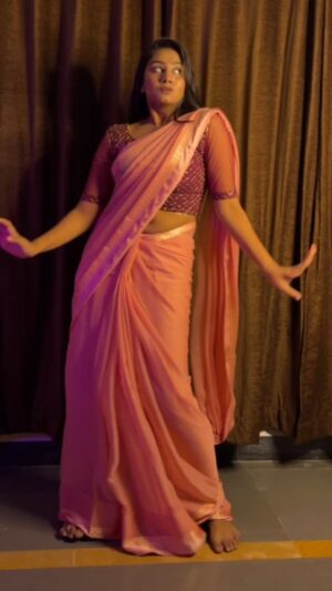 priya savadi Instagram - ā¤ļøš„
#priyasavadi #happiness #trendingreels #belagavi #viralvideos
