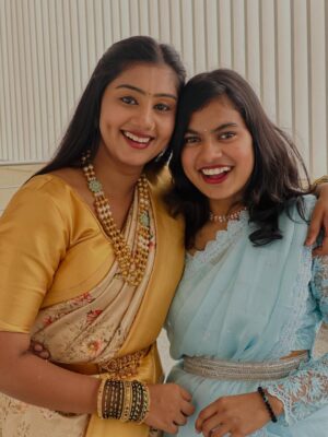 priya savadi Instagram - Happy Birthday to My One and Only Sister Love Pritaaaš @_preeti23._ Chimpuu Thank You and Sorry for everything š„ŗš«¶ I Love Youā¤ļøš