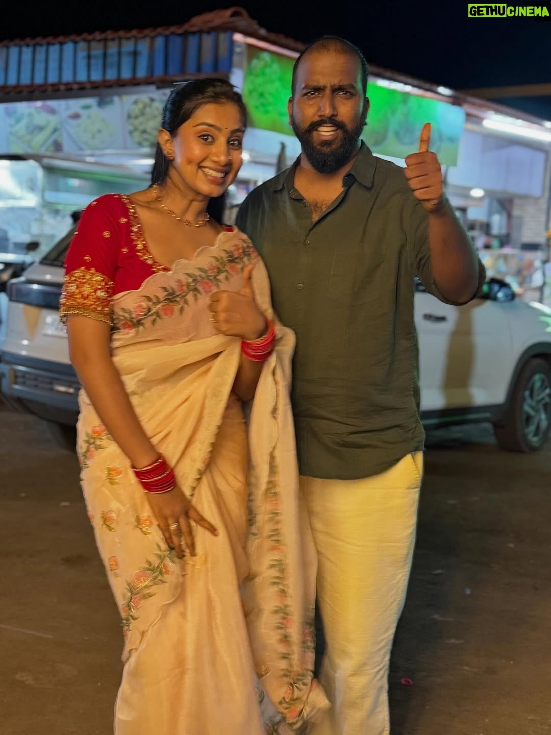 priya savadi - 30.4K Likes - Meet these Udaala’s 😍 on November 14th at your nearest Theatre❤️ All the Very best team UDAALA⚡️
Pakka Jawari Nam Uttar Karnataka movie. 

@pruthvishamanur_official @yogarajbhatofficial @amol.patil.anp @srustishamanur @renu_gopi_ @sumit._.sankoji @malunipanalsinger @siddharthganiga @veeresh._.pm 

#priyasavadi #belagavi #uttarkarnatakamandi #uttarkarnatakaspecial #ukmandi #jawari #udaala #trend #trendingnow #trendingsongs #viral #kannadathi #kannadamovies