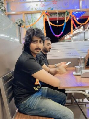 priya savadi Instagram - Meet these Udaalaās š on November 14th at your nearest Theatreā¤ļø All the Very best team UDAALAā”ļø
Pakka Jawari Nam Uttar Karnataka movie.
@pruthvishamanur_official @yogarajbhatofficial @amol.patil.anp @srustishamanur @renu_gopi_ @sumit._.sankoji @malunipanalsinger @siddharthganiga @veeresh._.pm
#priyasavadi #belagavi #uttarkarnatakamandi #uttarkarnatakaspecial #ukmandi #jawari #udaala #trend #trendingnow #trendingsongs #viral #kannadathi #kannadamovies