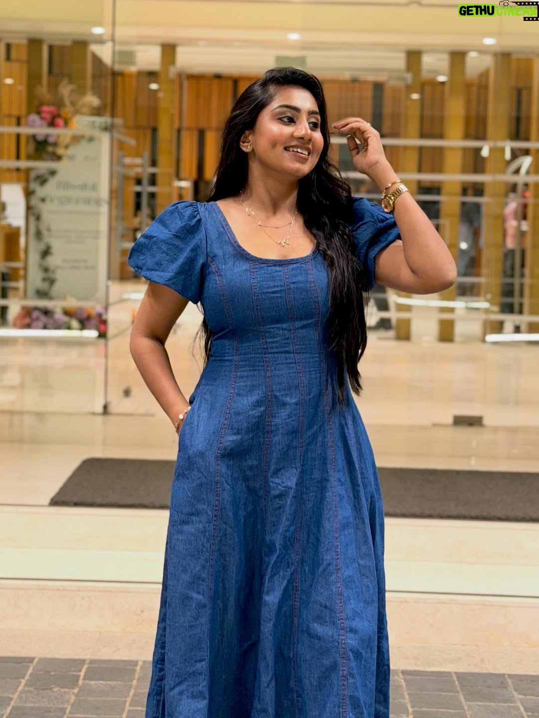 priya savadi - 20.9K Likes - Hey Heyyyy🌍👀

#priyasavadi #belagavi #love #trending #happiness #outfitoftheday #mine