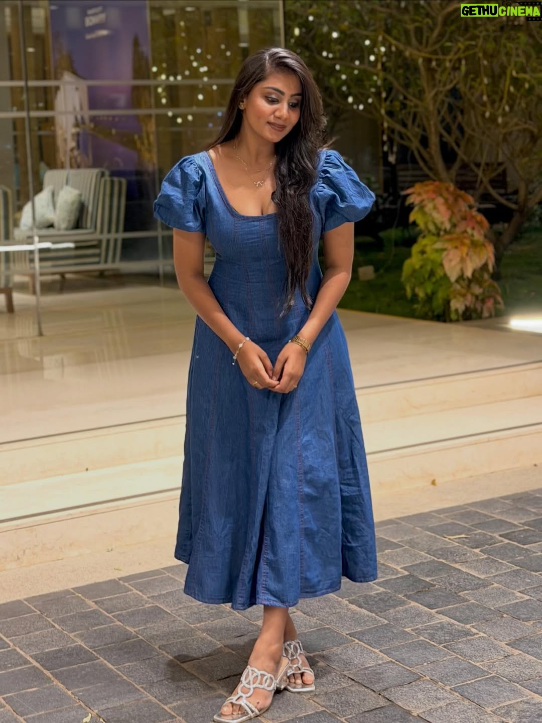 priya savadi - 20.9K Likes - Hey Heyyyy🌍👀

#priyasavadi #belagavi #love #trending #happiness #outfitoftheday #mine