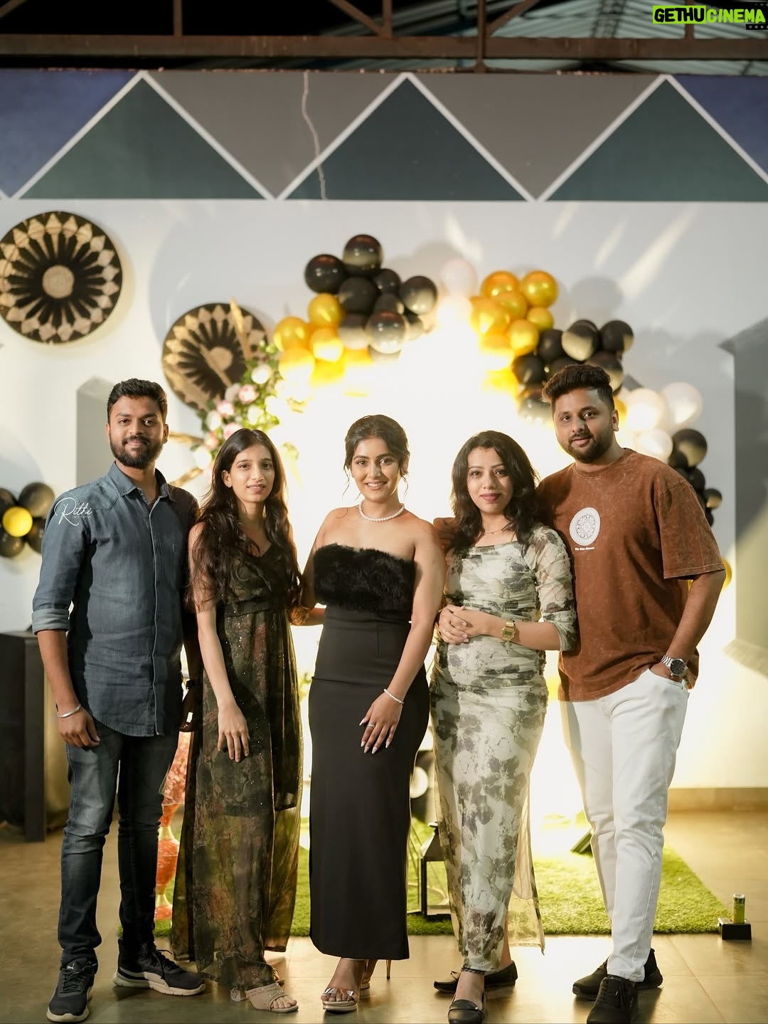 priyanka ds - 29.3K Likes - Lights..camera..action…. That’s it 😜😉….