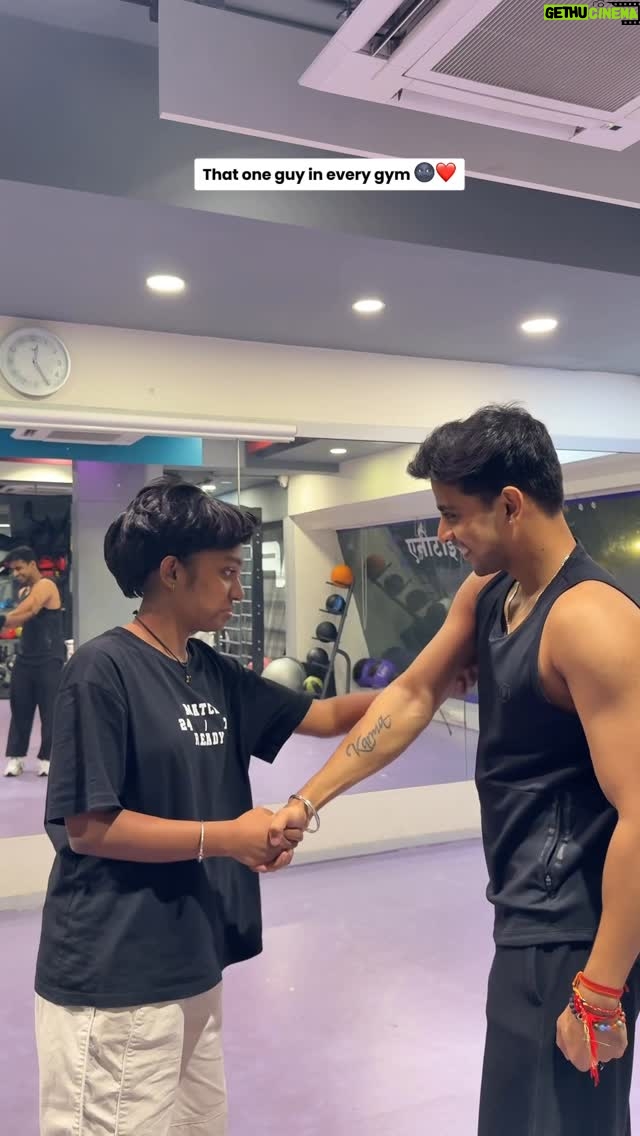 reenu Debnath - 1 Million Likes - Body bane na bane, din ban hi jaata hai. ❤️😏
.

#fypシ #explore #instagramreels #relatable #reelsinstagram #funnystory #explorepage #meme #viral #comedyvideos #gymcontent #viralvideos #trend #feed #relatable #reelkarofeelkaro