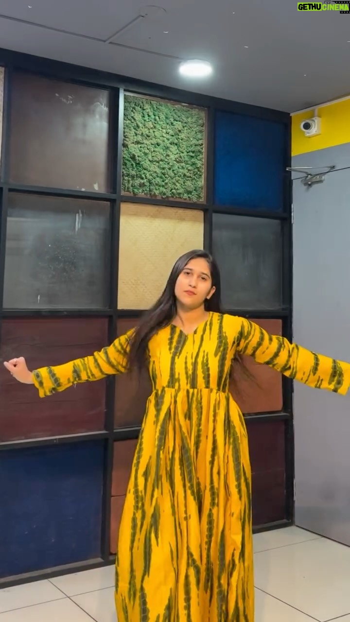 saakshi sb - 4.9K Likes - 🫶🏻😌
.
.
#saakshisb #trendingreels #reelitfeelit #explore #AsaliCinima #seethapayana