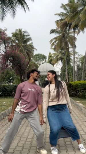 saakshi sb Instagram - No rush, just masth mailaika energy🔥 
.
#trendingsongs #masthmalaika #kicchasudeep #dance #fyp #reelitfeelit #foryou #mark