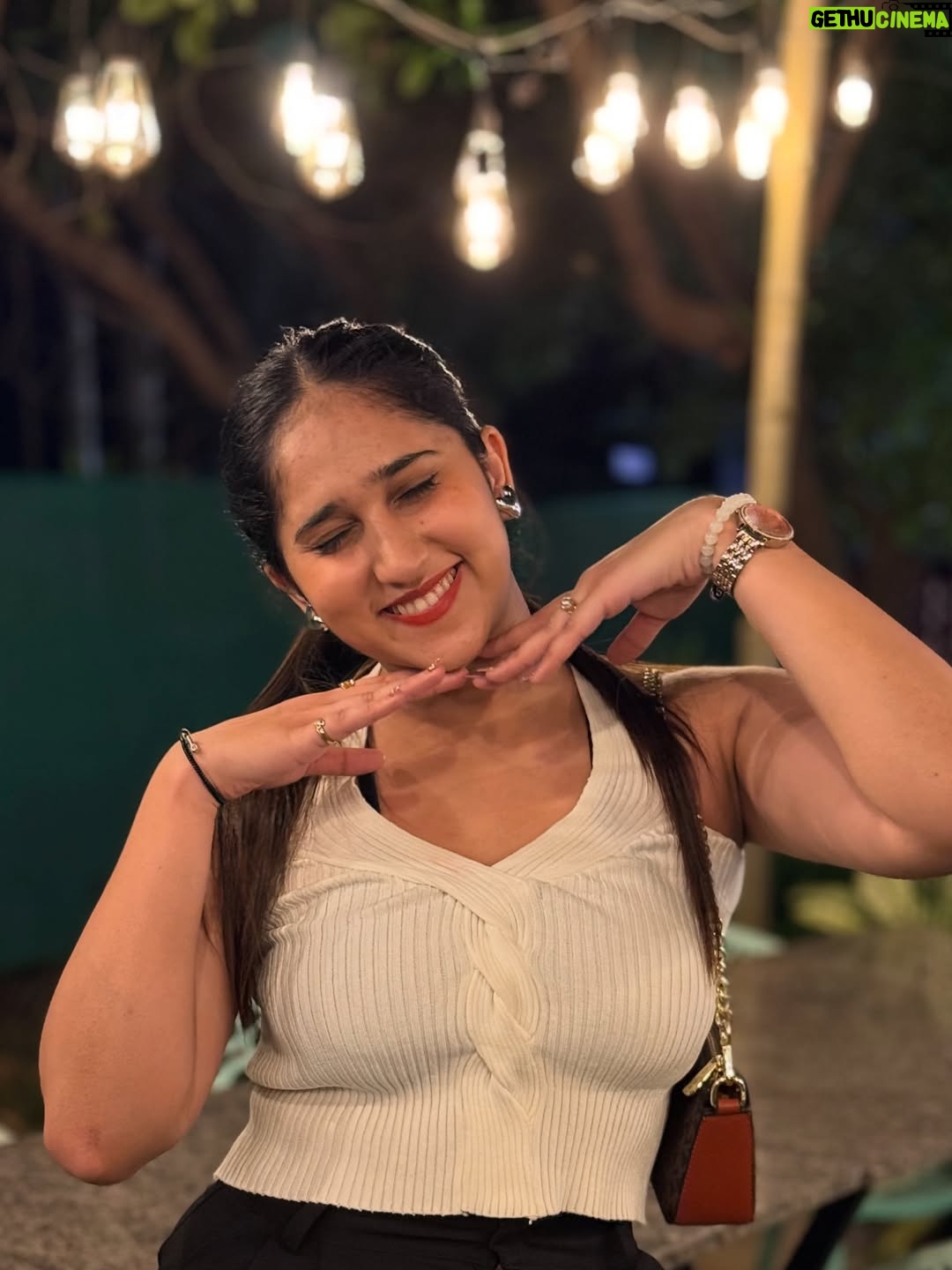 saakshi sb - 7.9K Likes - Lost in the little things 🌸