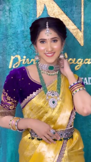 saakshi sb Instagram - Absolutely in love with this beautiful Makeover 😍
Created this beautiful look in our ongoing professional makeup and hair course 😊

To join our upcoming classes please do call or WhatsApp us at 8660198006✅

Mua & Hair : @makeupbydivyanagaraj 
Muse : @saakshi_sb._ 
Jewels: @dnjewelleryhouse 
Outfit: @rentyourlook_by_chandangowda 

#makeupbydivyanagaraj #divyanagaraj #divyanagarajstudio #bangalorebasedmakeupartist #makeupartist #hdmakeup #makeupclasses #proclass