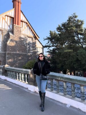 sheenam rajta Instagram - Fur season 🐻 
.
.
.
.
.
.
#furjacket#shimla#winteroutfitideas