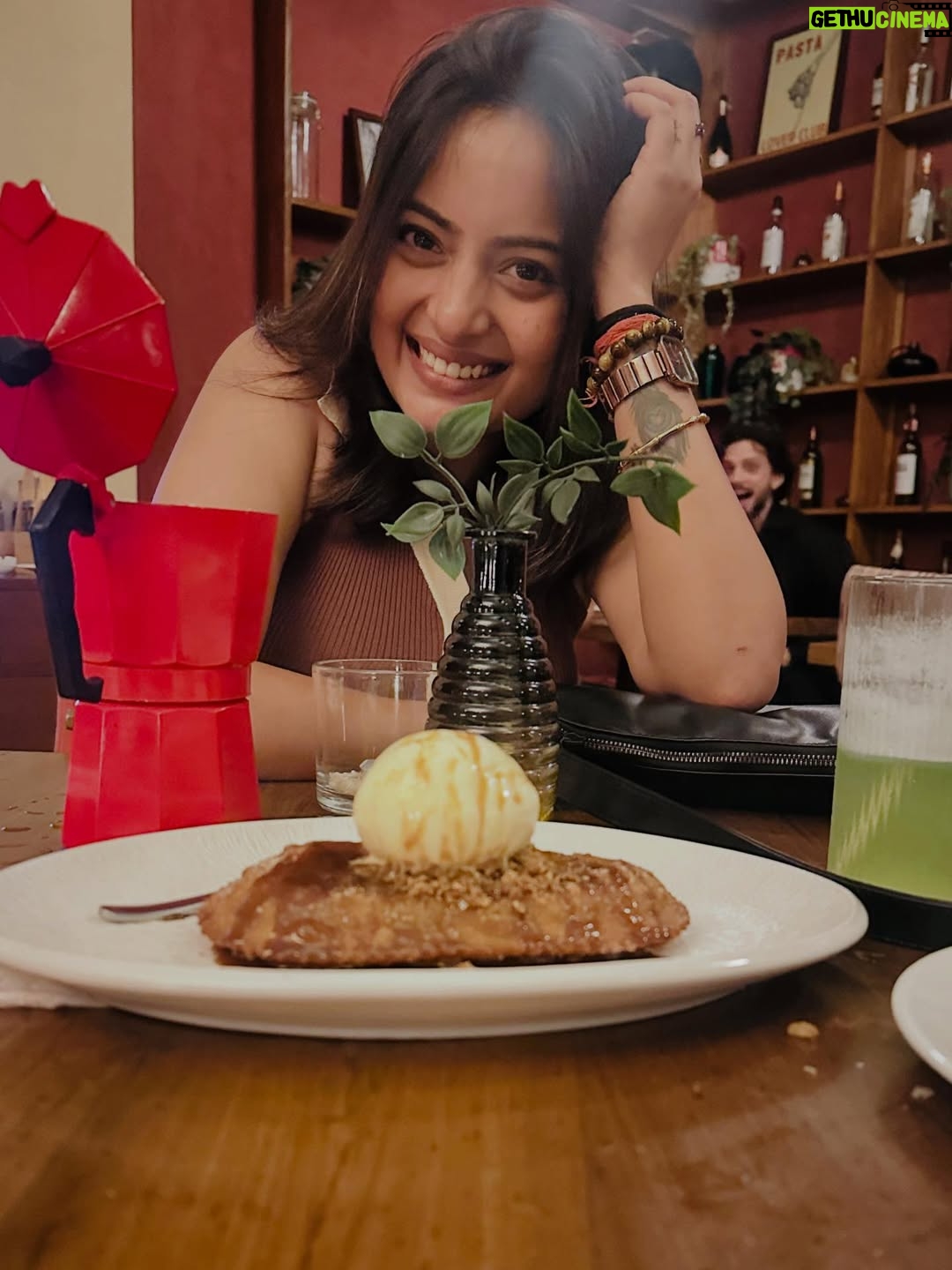 sneha singh - 10.8K Likes - @cantinabombay 
🫶🏻🎉 Thanks a ton for the love! 😊 @rishabhpathakkk team killed it - ambiance, food, drinks, everything was 🔥! Tiramisu 🍰 was a fave, and those cocktails 🍹 though! 😋 Thanks for making it a night to remember! 🙏 Can’t wait to try more dishes next time! 😊