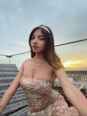 uwudracu Instagram - sunset over athens 😌