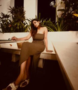 Actress vaishnavi naaiyak HD Photos and Wallpapers December 2025