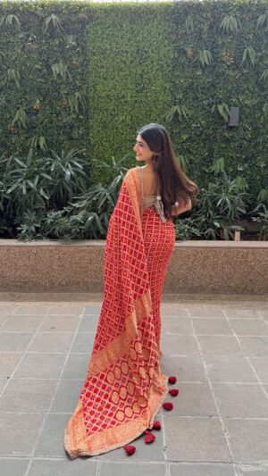 vedika Mehta Instagram - Wore this beautiful bandhani gharchola saree from @onaya_official for my pre-engagement ritual.
As a Gujarati girl, this saree isnāt just tradition. Itās emotion, culture, and a quiet prayer for everything that lies ahead.
Grateful for where I come from, and excited for where Iām goingš§æā„ļø