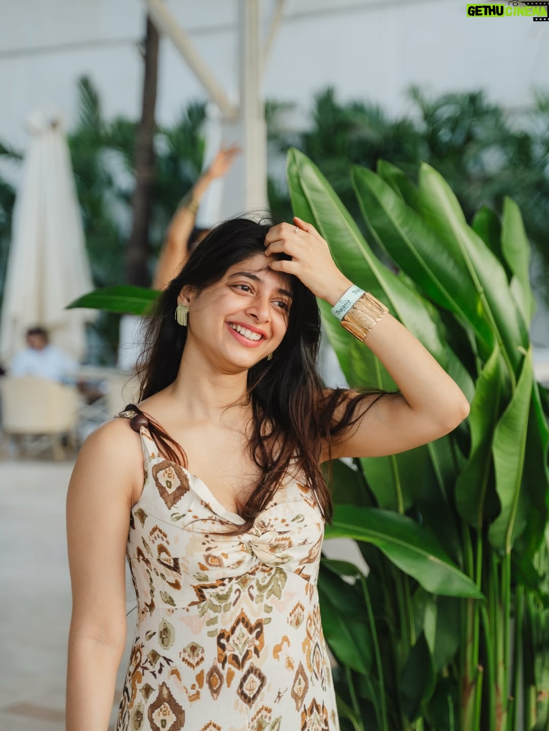 yashashree rao - 383.4K Likes - If u need a ‘DUDE’ in ur life I am right here 🤪😜😛

Shot by : @alwyeeee 

#instagram #trending #fyp