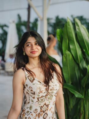 yashashree rao Instagram - If u need a ‘DUDE’ in ur life I am right here 🤪😜😛

Shot by : @alwyeeee 

#instagram #trending #fyp