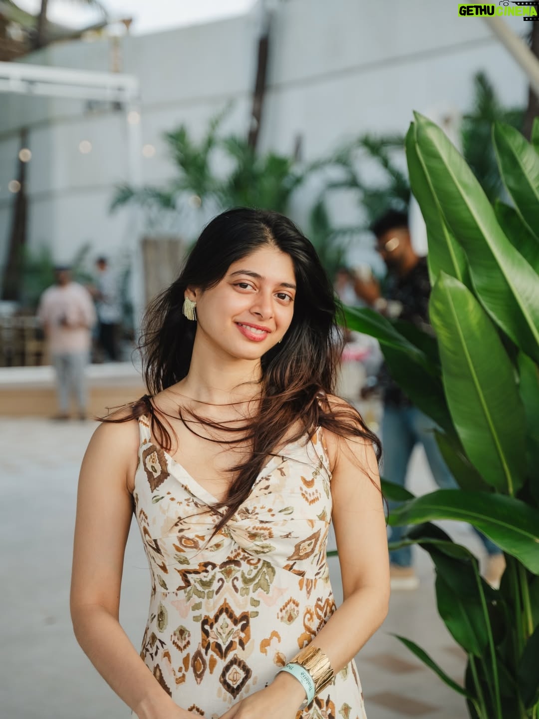 yashashree rao - 383.4K Likes - If u need a ‘DUDE’ in ur life I am right here 🤪😜😛

Shot by : @alwyeeee 

#instagram #trending #fyp