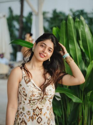 yashashree rao Instagram - If u need a ‘DUDE’ in ur life I am right here 🤪😜😛

Shot by : @alwyeeee 

#instagram #trending #fyp