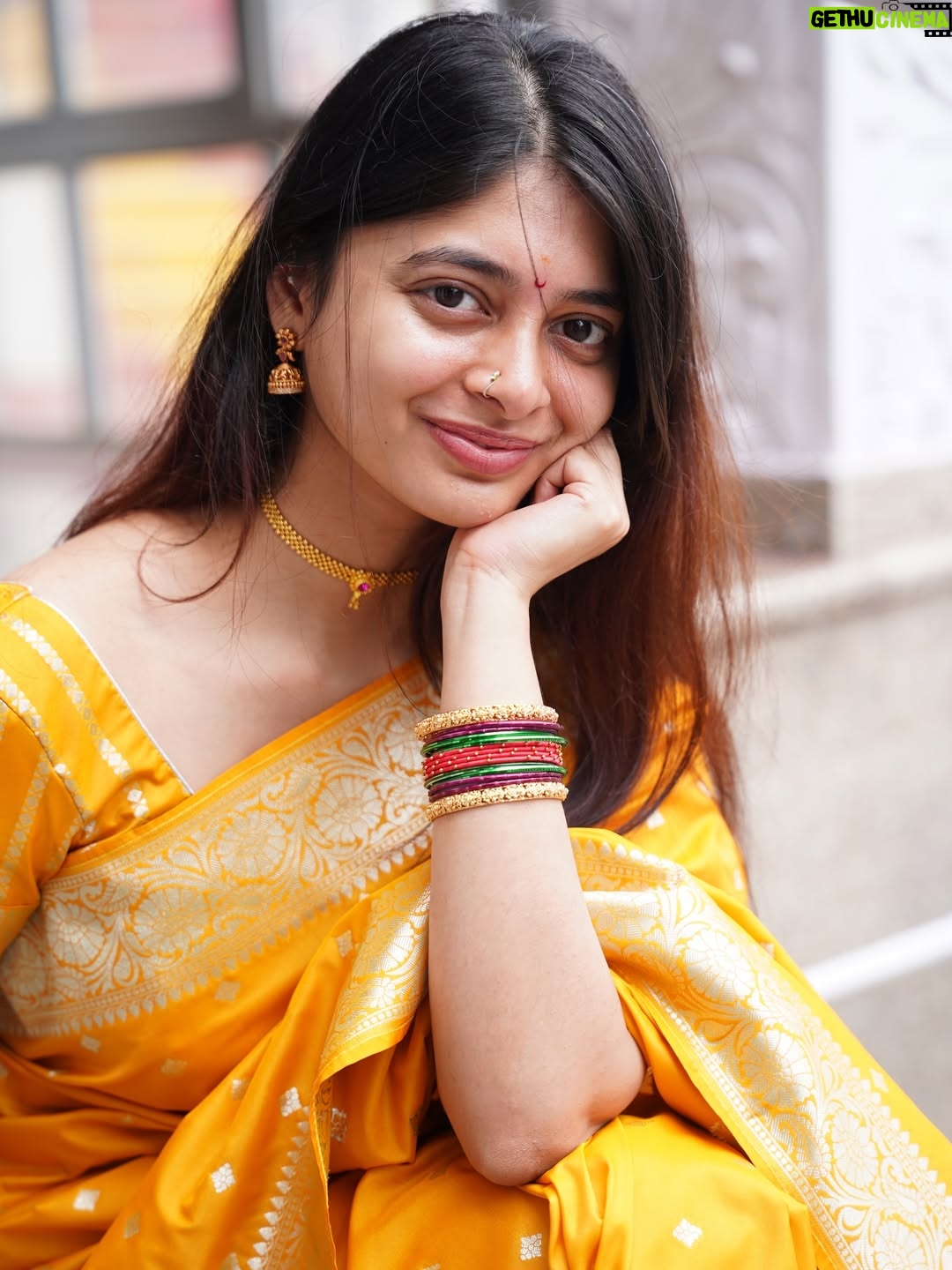 yashashree rao - 167.4K Likes - Koi Muje aisa describe nahi kar raha toh mei khudko kar deti hu 

#instagram #trending #explore