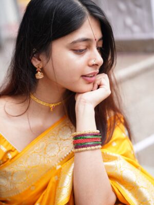 yashashree rao Instagram - Koi Muje aisa describe nahi kar raha toh mei khudko kar deti hu 

#instagram #trending #explore