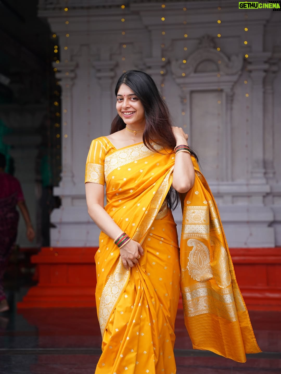 yashashree rao - 167.4K Likes - Koi Muje aisa describe nahi kar raha toh mei khudko kar deti hu 

#instagram #trending #explore