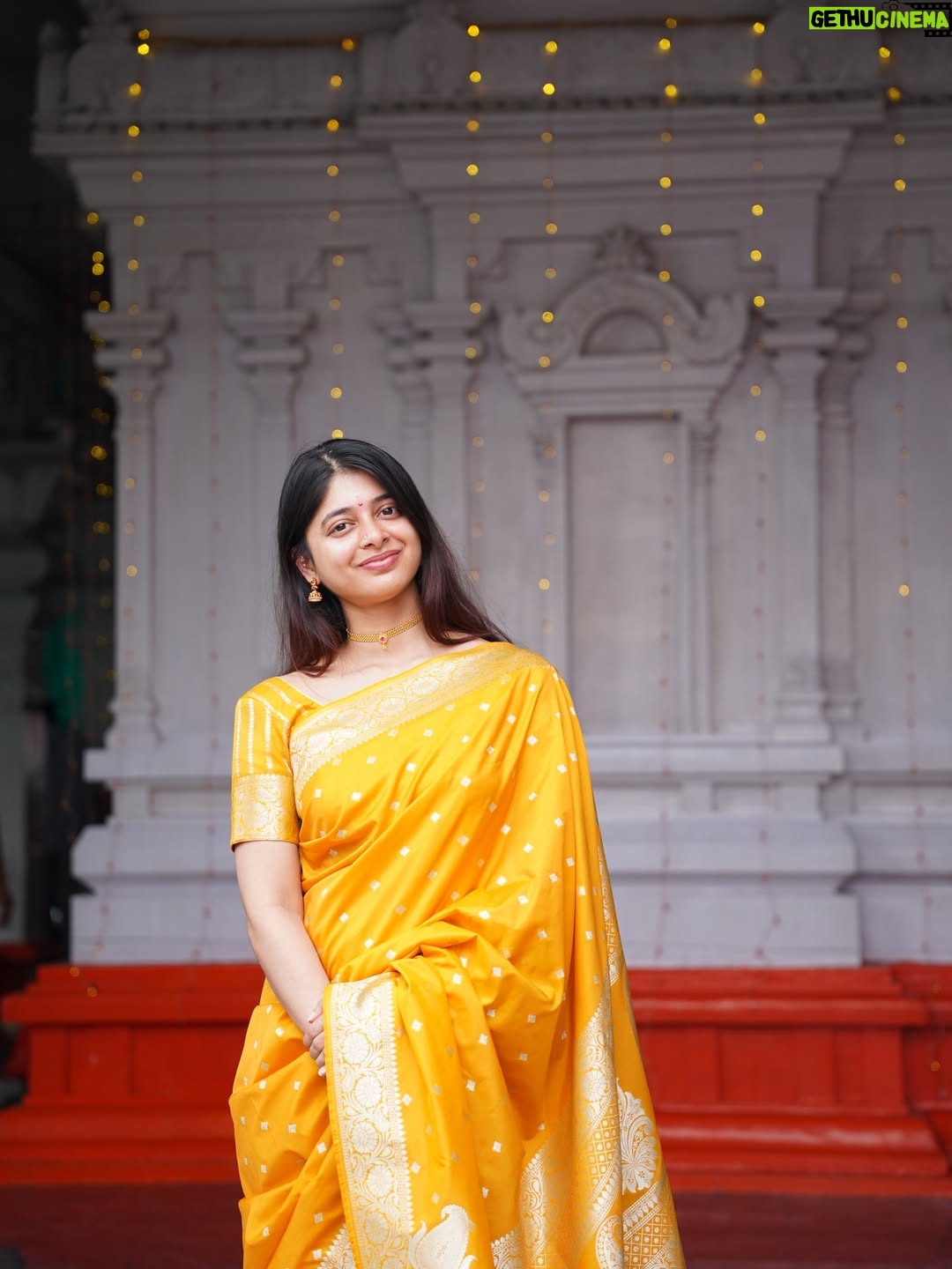yashashree rao - 167.4K Likes - Koi Muje aisa describe nahi kar raha toh mei khudko kar deti hu 

#instagram #trending #explore