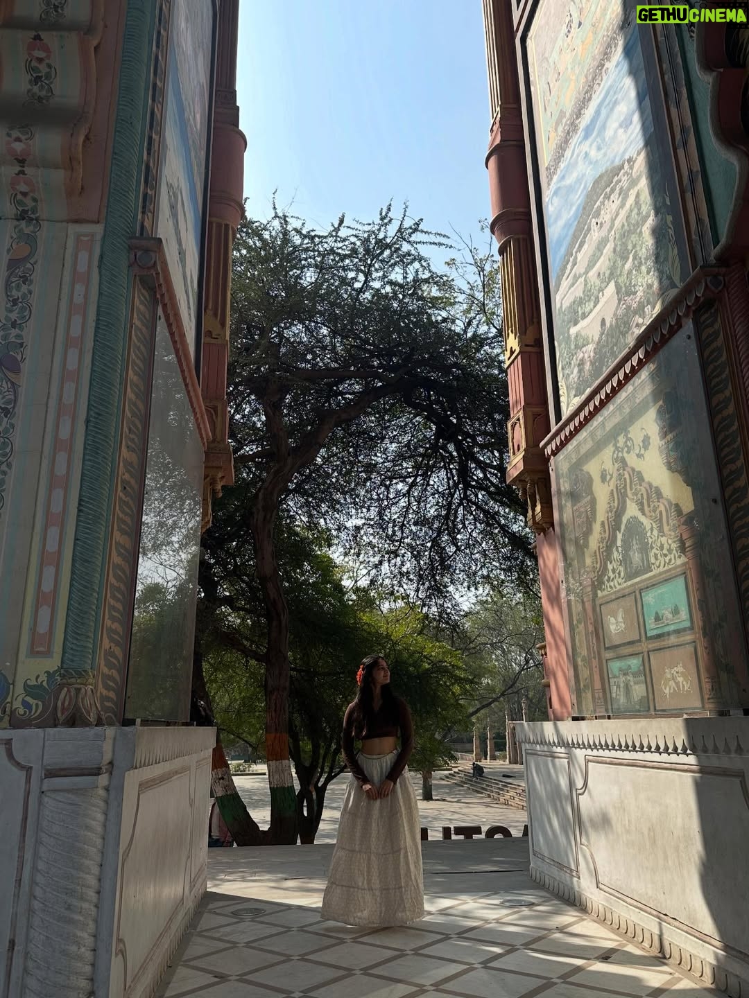 yashashree rao - 259.9K Likes - Reminding myself with these captures that vacations exist and I need one 😊👌

#vacation #instagram #fyp #explore #explorepage #trending #rajasthan