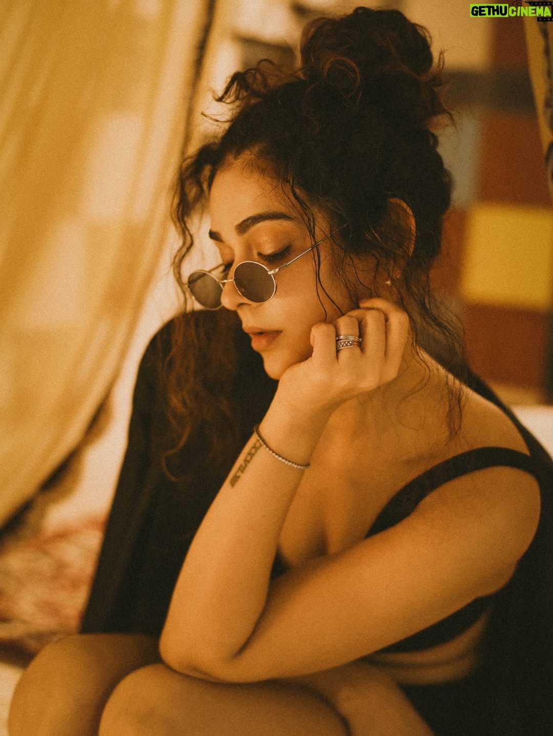 Aakanksha Singh - 75.2K Likes - Black 🪄 it is …🤍