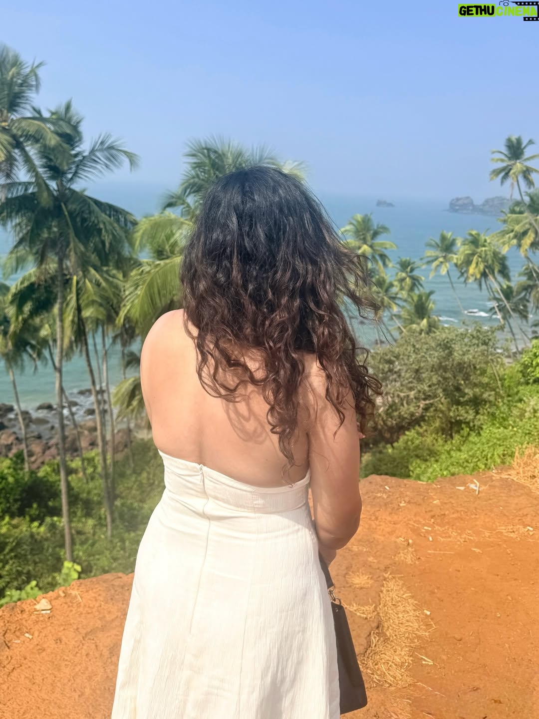 Aashika Padukone - 33.9K Likes - A little closer to heaven 🤍
#wanderlust #travelgram #instafeed #sunandsea #oceanview