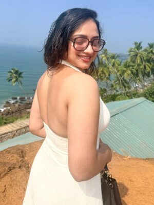 Aashika Padukone Instagram - A little closer to heaven 🤍
#wanderlust #travelgram #instafeed #sunandsea #oceanview