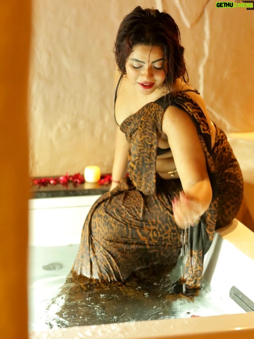 Aasma Sayed - 830 Likes - Ek ladki bheegi Bhagi si 💕🥵

#saree #lovequotes #explorer #ethnic #beauty