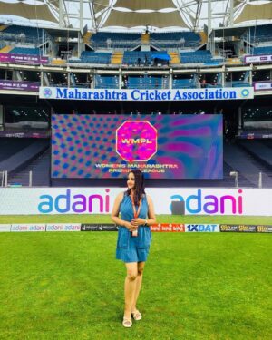 Aditi Dravid Instagram - From Sets to Stadium! Hosting @mplt20tournament and @wmplt20tournament for @maharashtracricketofficial Watch me live on @jiohotstar EVERYDAY 🧿
#aditidravid #anchor #mpl #wmpl #jiohotstar #maharashtracricketassociation