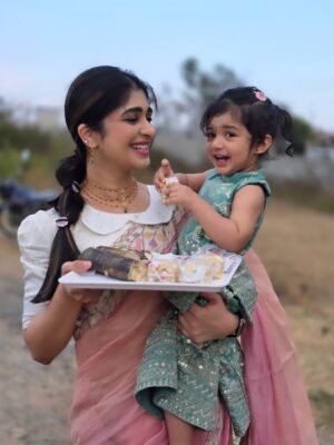 Aditi Prabhudeva Instagram - ಎಲ್ಲರಿಗೂ ಸಂಕ್ರಾಂತಿ ಹಬ್ಬದ ಶುಭಾಶಯಗಳು ❤️
ಎಳ್ಳು ಬೆಲ್ಲ ತಿಂದು ಒಳ್ಳೆ ಮಾತಾಡೋಣ ❤️