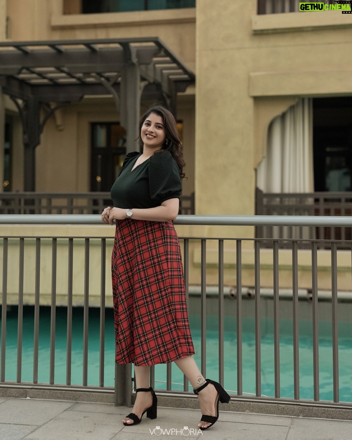 Aima Rosmy Sebastian - 35.1K Likes - ✨Classic festive charm, timeless elegance — Christmas around the clock. ✨
Wearing @amazebyashiyajesel 
Clicked by @vowphoria 📸