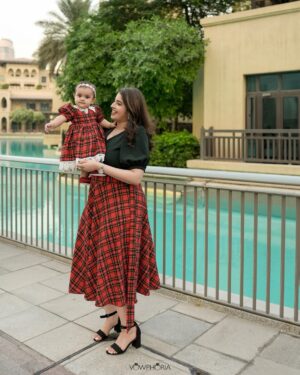 Aima Rosmy Sebastian Instagram - ✨Classic festive charm, timeless elegance — Christmas around the clock. ✨
Wearing @amazebyashiyajesel 
Clicked by @vowphoria 📸