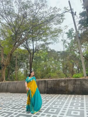 Aishwarya Pisse Instagram - Day started with positive note remains positive throughout the yearโฆHappily welcoming 2026โจ
Happy New Year 2026 to all๐ฅณ๐ฅณ๐ฅณ