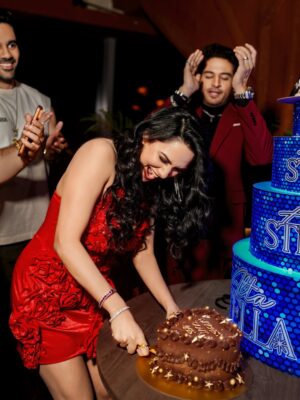 Akansha Chamola Instagram - Officially in my *PISHACHINI 🧟‍♀️ Era * …… 
Last day of my birthday month Coz I maybe Bad but i am Perfectly Good At it ……….
.
.
cakes : @dcakecreations 🎂 @thegiftingspree 
📸 : @lohit.photography 
📍Venue : @altastellamumbai  @era_communication 
Muah : @im_mr_ketzsolzofficial_ 
.
.
.
.
#akankshachamola #birthdaygirl #birthdaycake #curvywomen #birthdayoutfit